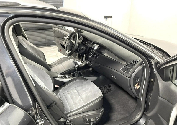 Renault Laguna cena 32500 przebieg: 215000, rok produkcji 2011 z Urzędów małe 277